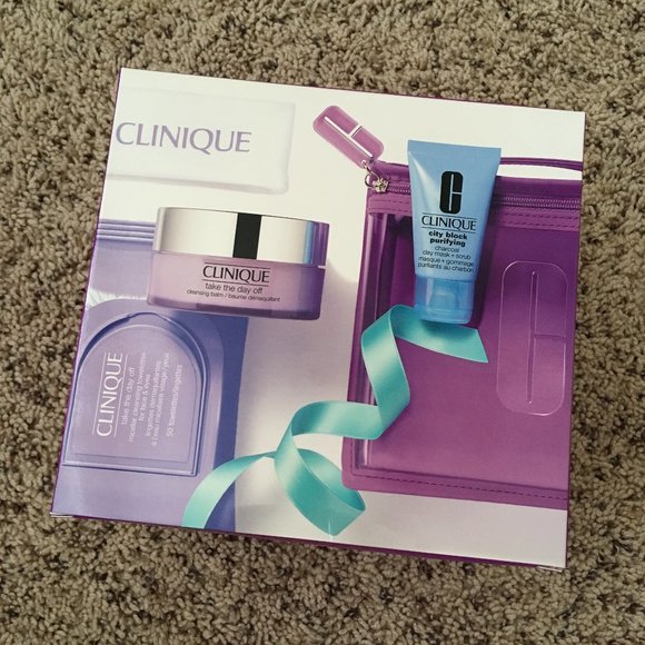Clinique Take It All Off Skincare 5-pc set: Cleansing Balm & Towelettes, Mask - Picture 2 of 14